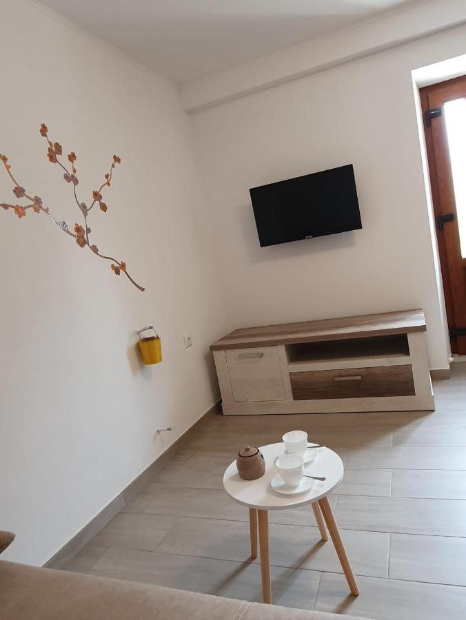 Apartman Mi Nerezine Exterior photo